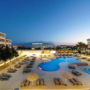 https://parque-de-la-paz.tenerifehoteles.net